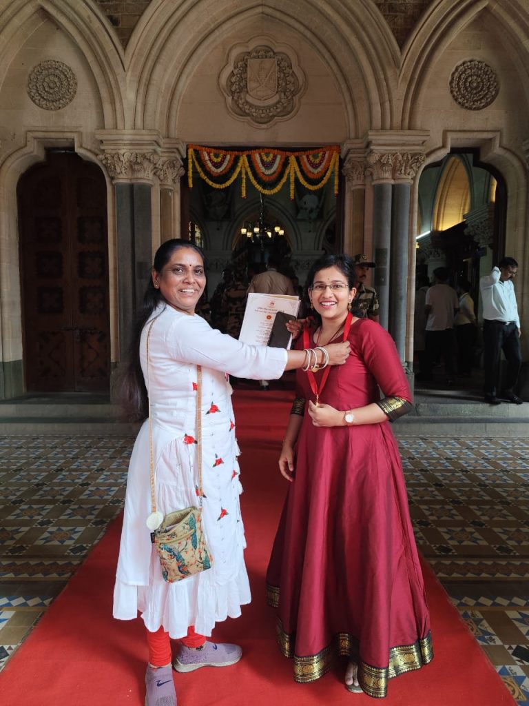 Our Student Miss. Gauri Kulkarni felicitated by ‘The Vice Chancellor’s Medal’….A Proud Moment